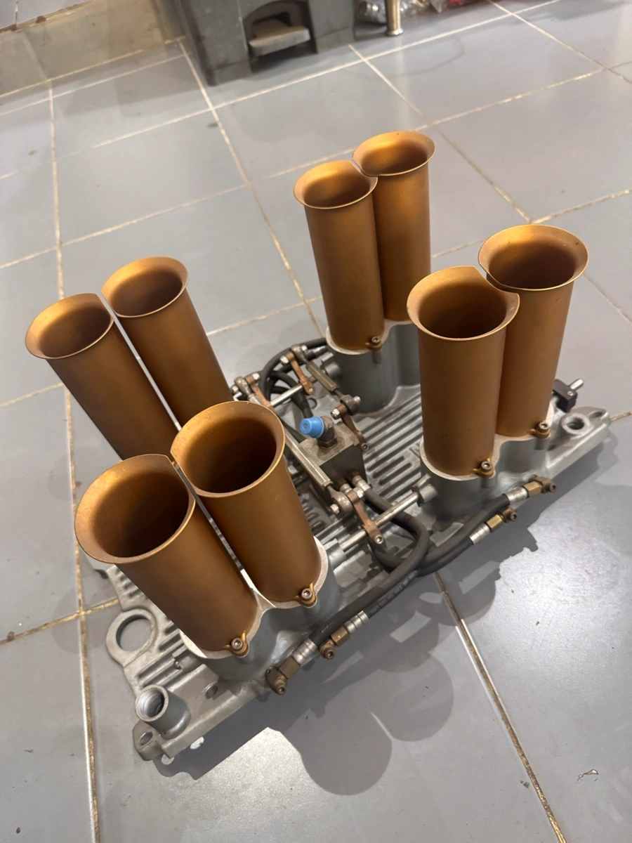 hilborn intake manifold